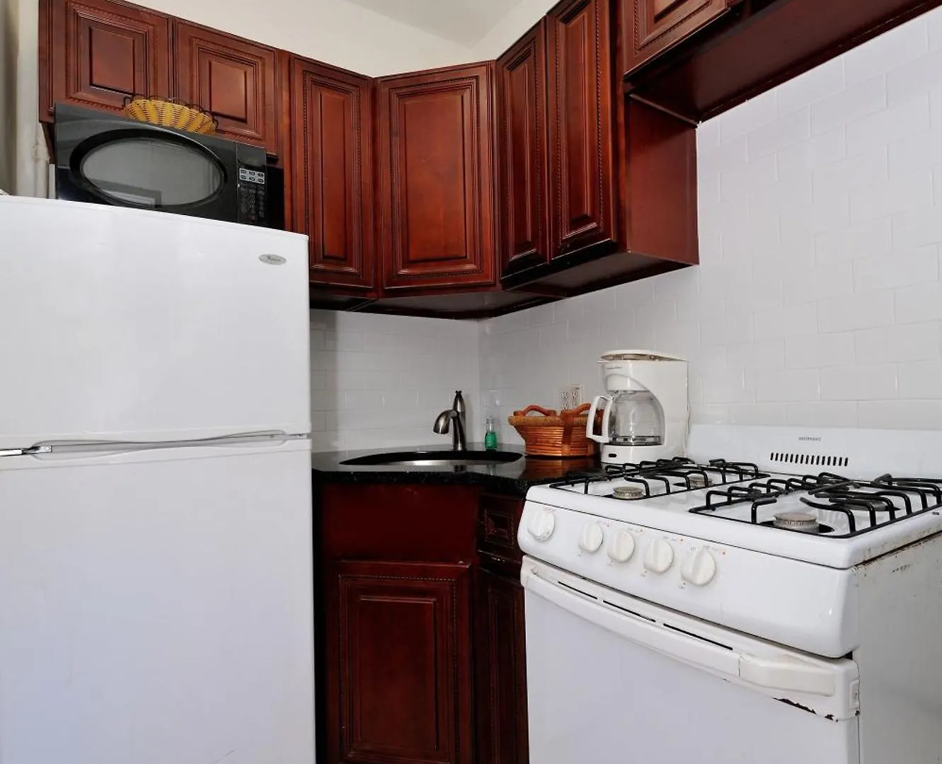 Amazing 3 Bedroom 1 Bath Apartment New York
