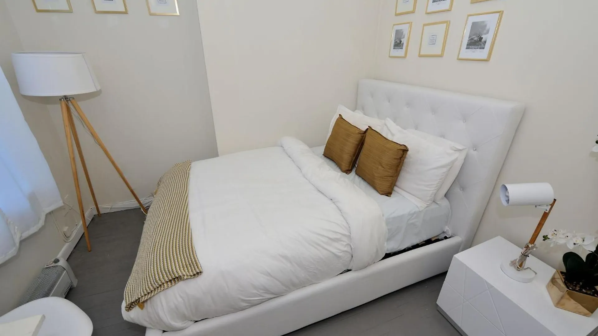 Amazing 3 Bedroom 1 Bath Apartment New York 0*,  United States