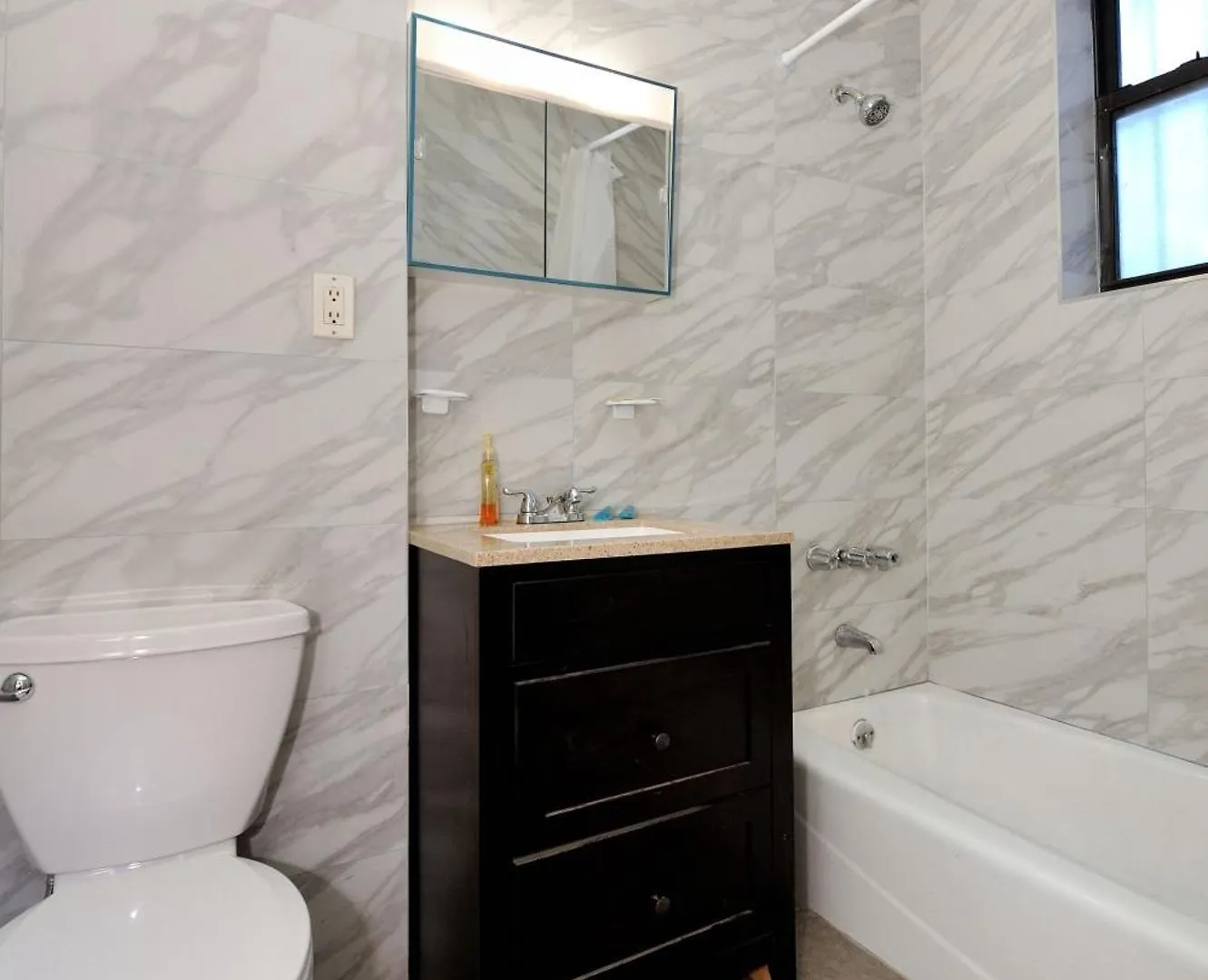 Amazing 3 Bedroom 1 Bath Apartment New York United States