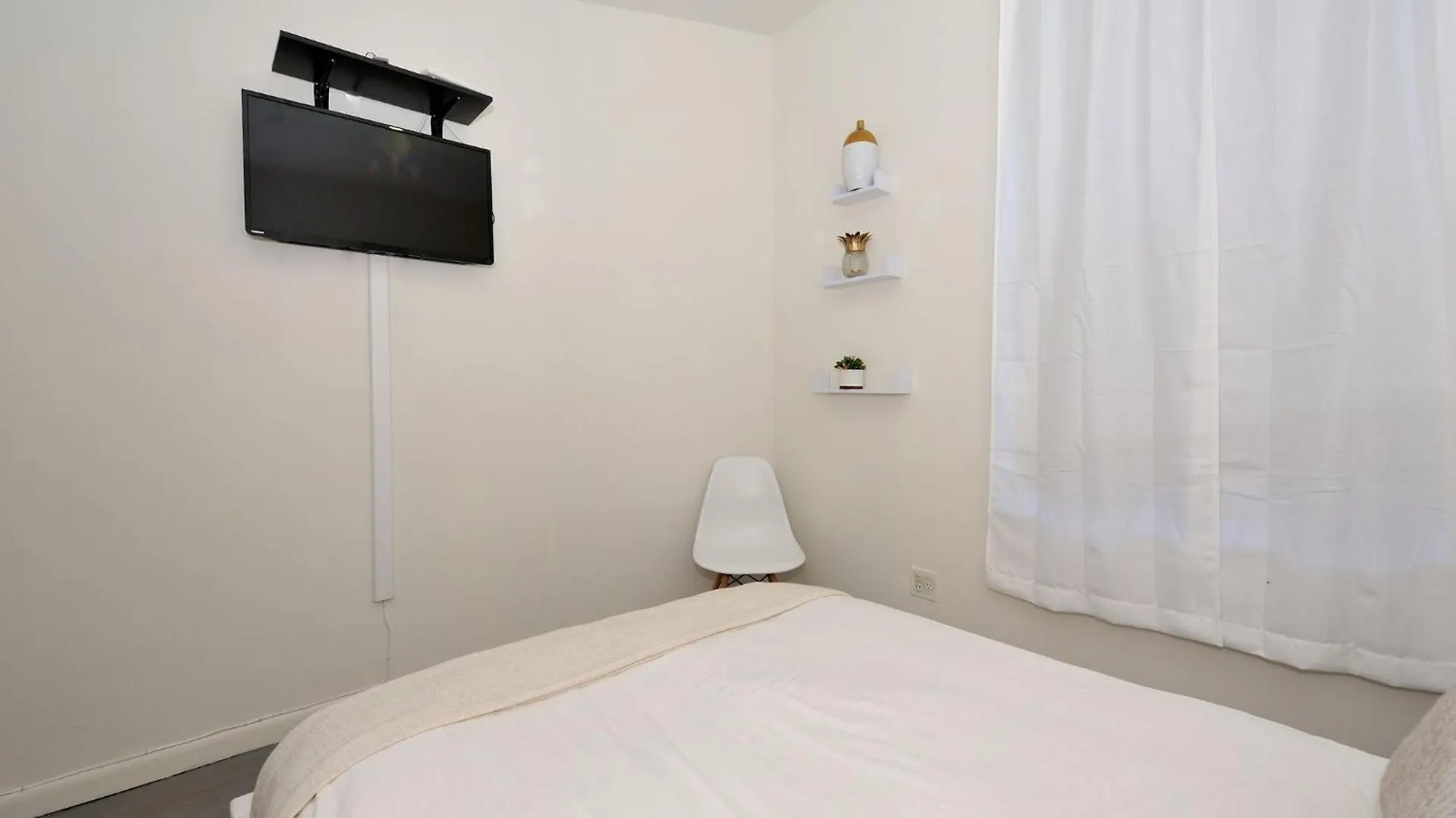 Amazing 3 Bedroom 1 Bath Apartment New York United States